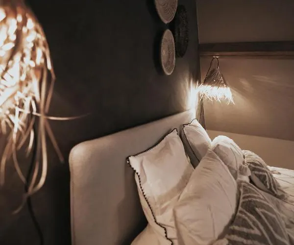 בית הארחה Pause Cachee 4*