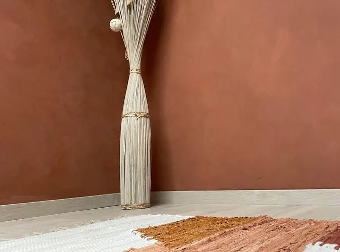 Pause Cachee בית הארחה