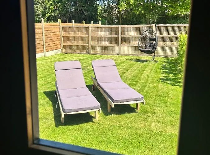 Pause Cachee בית הארחה